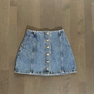 Wilfred light blue denim Ahrens mini skirt with buttons